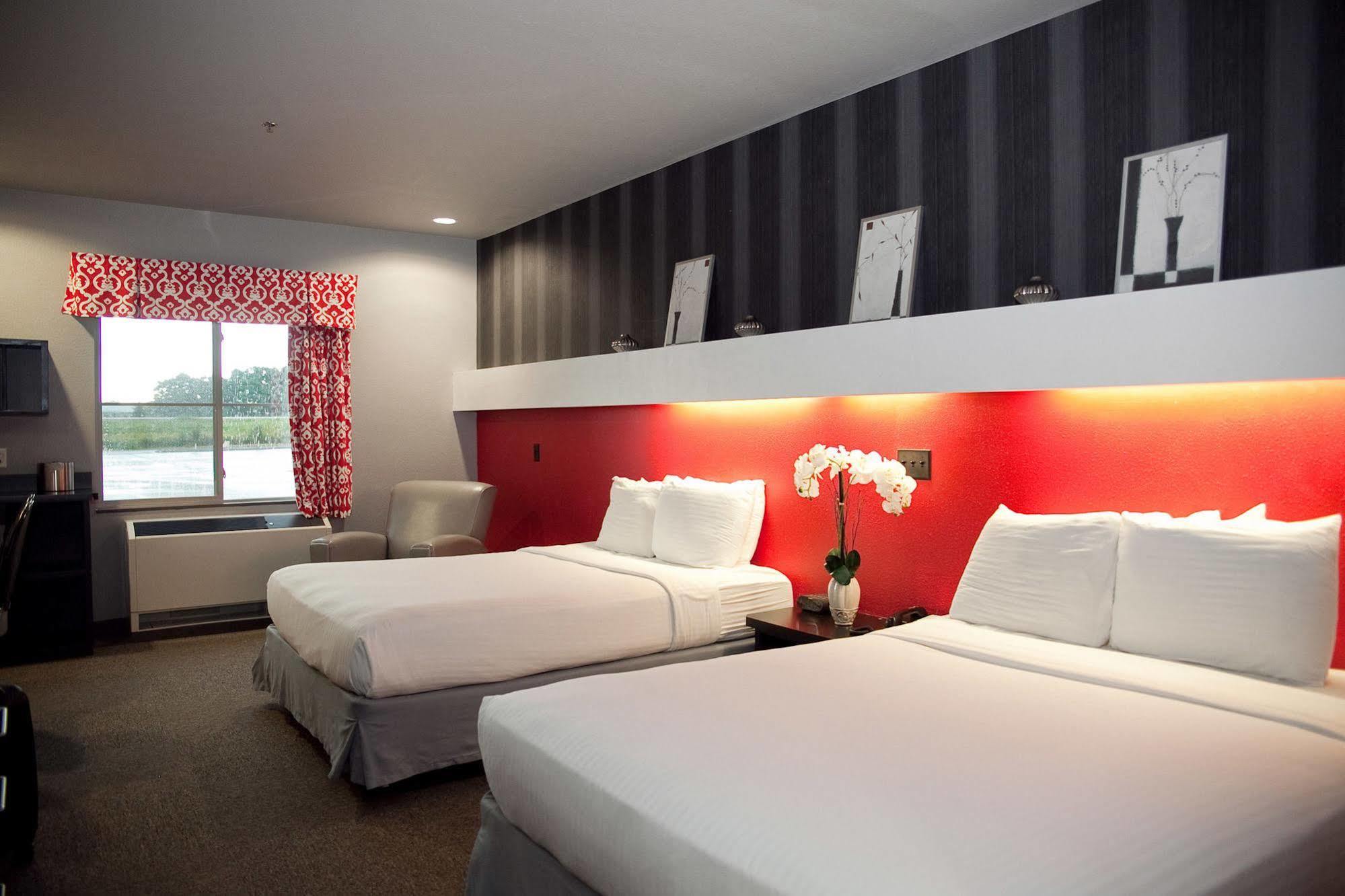Metropolis Resort - О Клер Екстериор снимка
